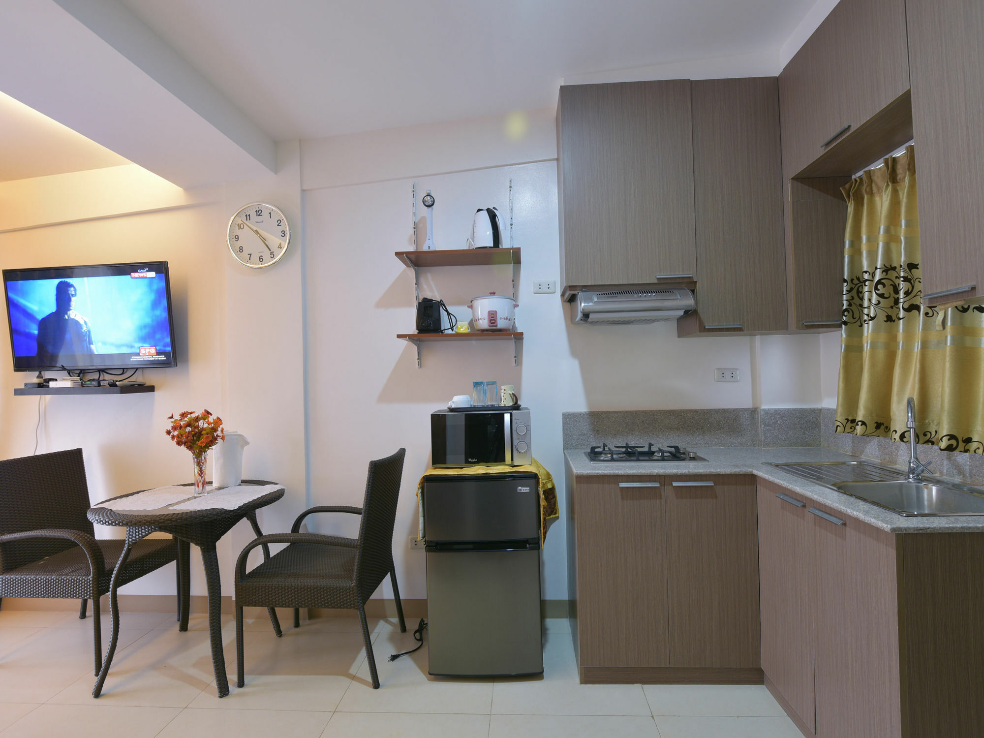 Anahaw Apartments Whitebeach Manoc-Manoc Екстериор снимка