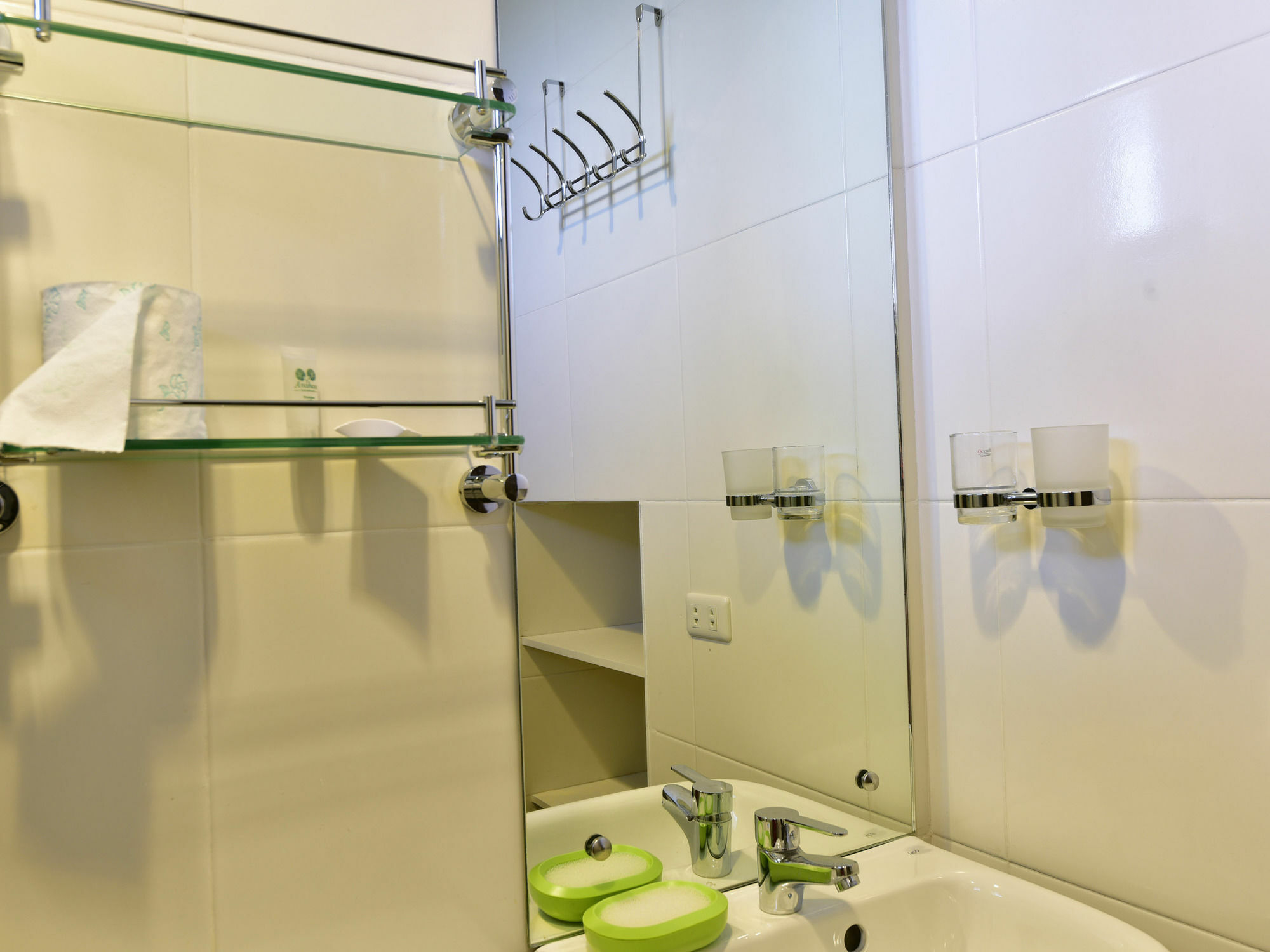 Anahaw Apartments Whitebeach Manoc-Manoc Екстериор снимка