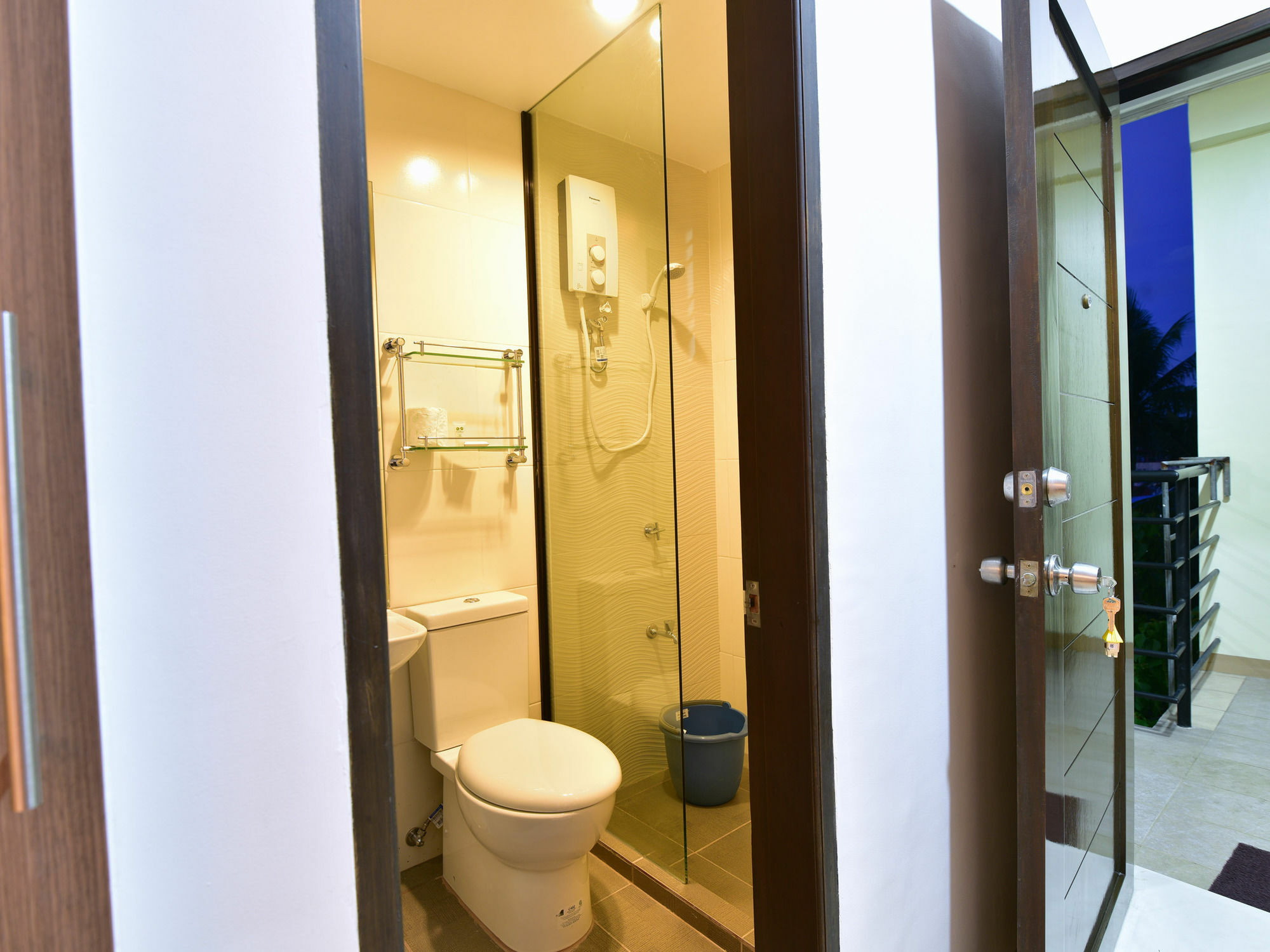 Anahaw Apartments Whitebeach Manoc-Manoc Екстериор снимка